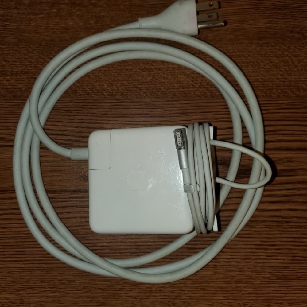 Apple macbook chargers